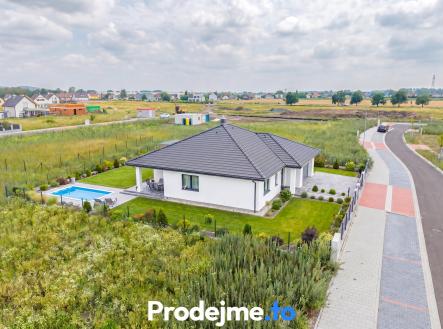 pohled_levy | Prodej - pozemek pro bydlení, 681 m²