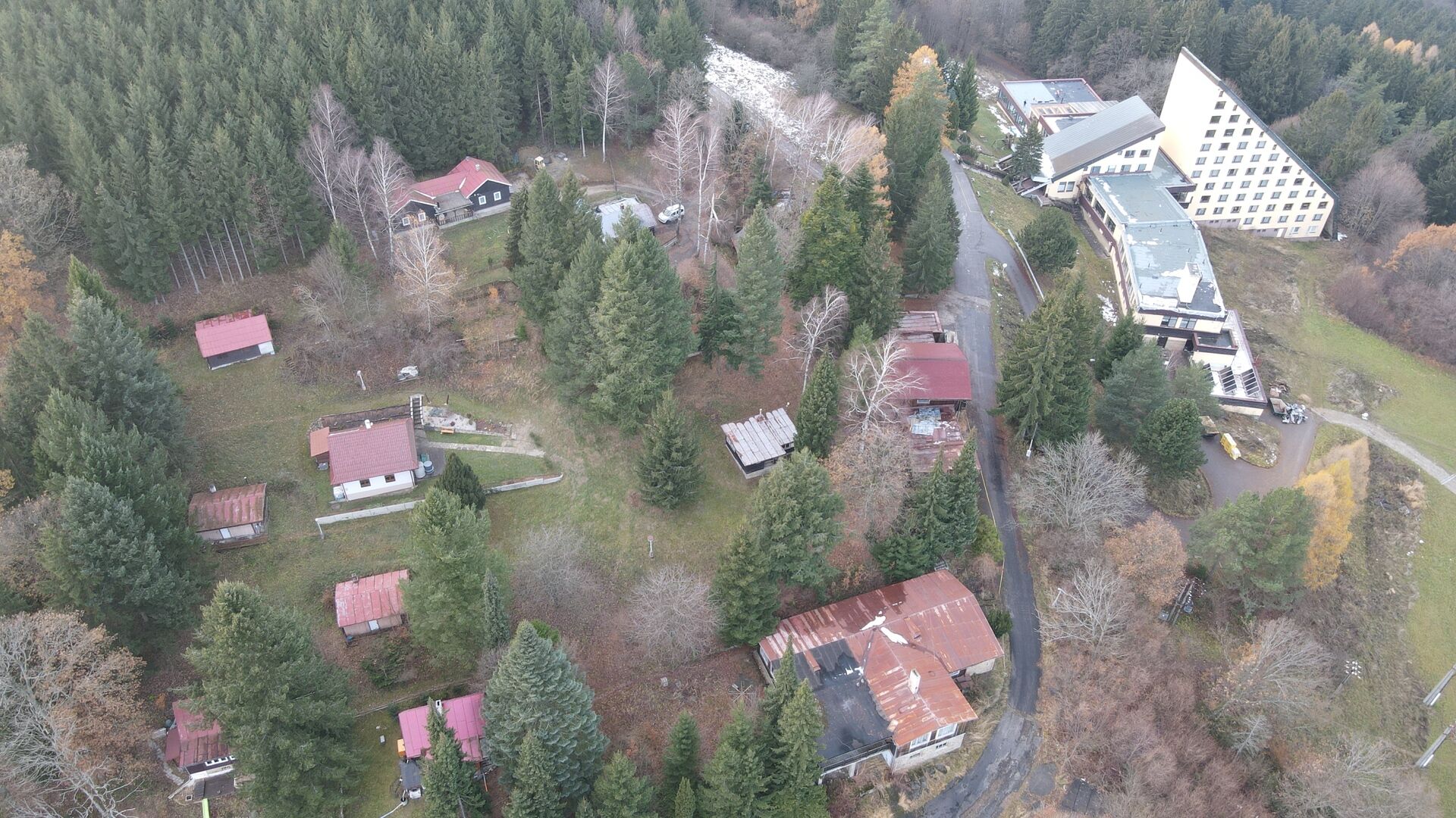 Prodej pozemku 860 m2 k výstavbě nové rekreační nemovitosti