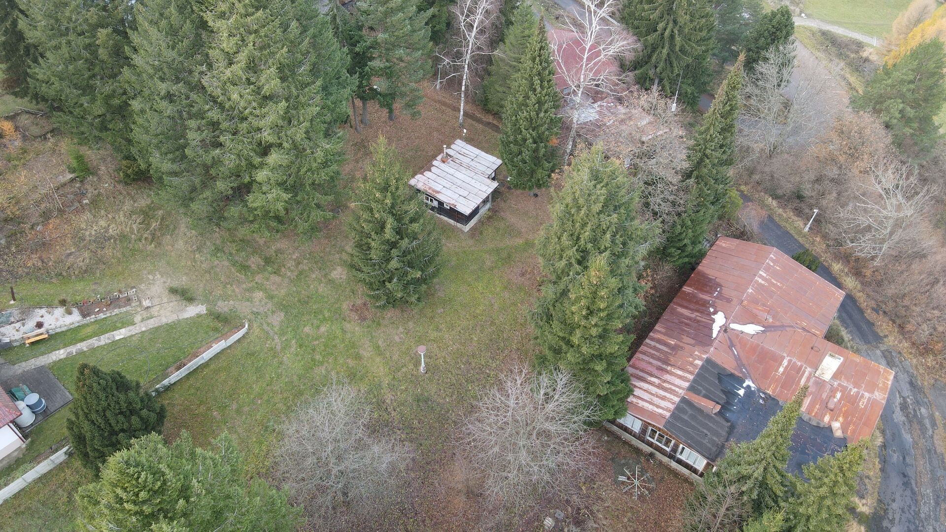 Prodej pozemku 860 m2 k výstavbě nové rekreační nemovitosti