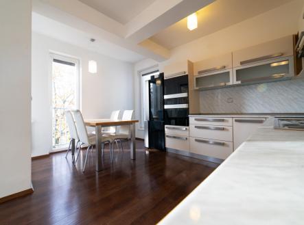 Pronájem bytu, 2+kk, 65 m²