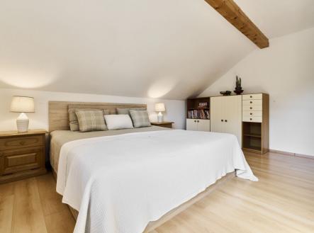 Prodej - dům/vila, 210 m²