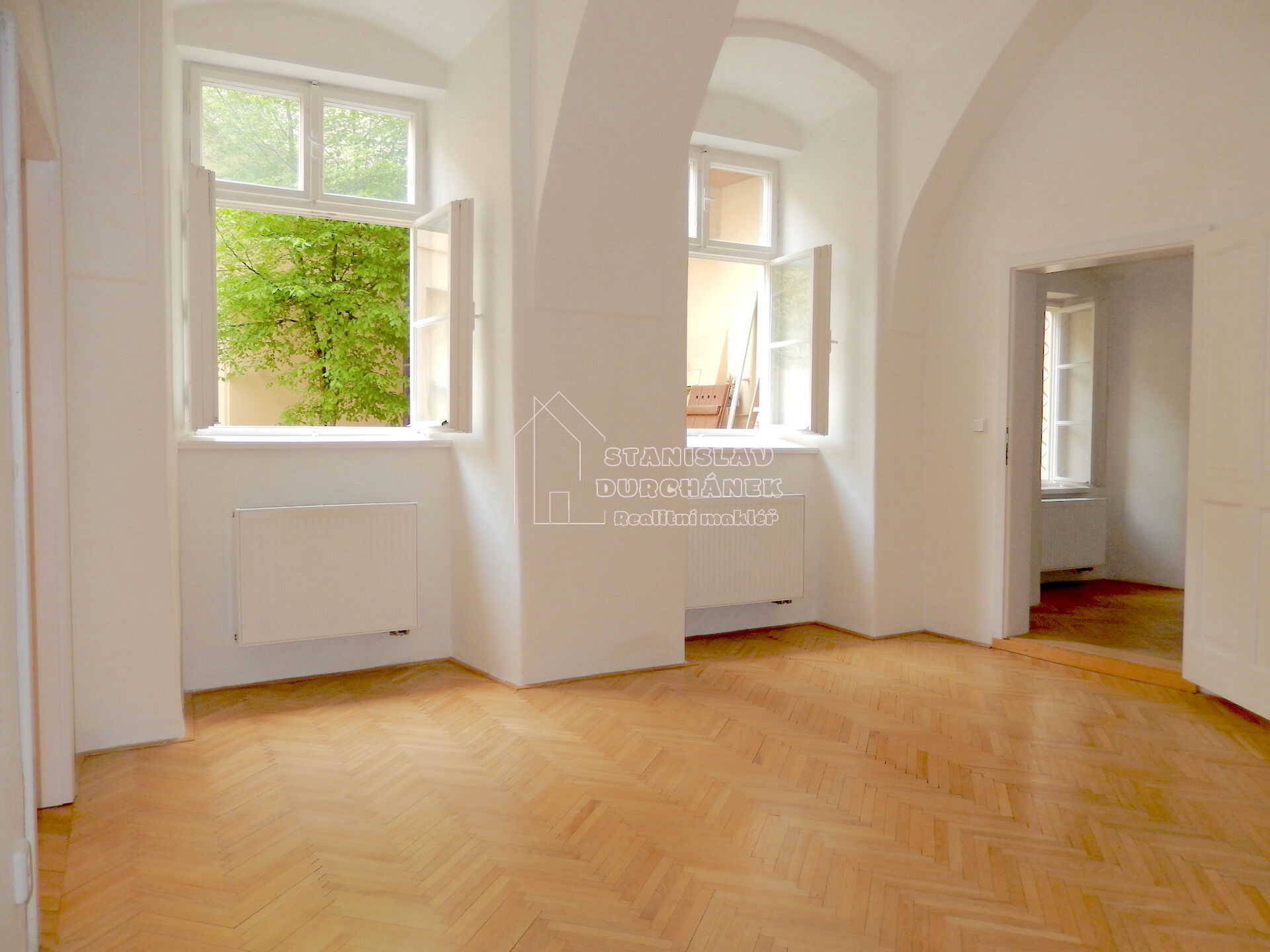 Pronájem kanceláře 62 m2, Praha 1-Malá Strana, ul. Karmelitská