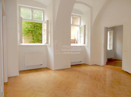 Pronájem - kanceláře, 62 m²