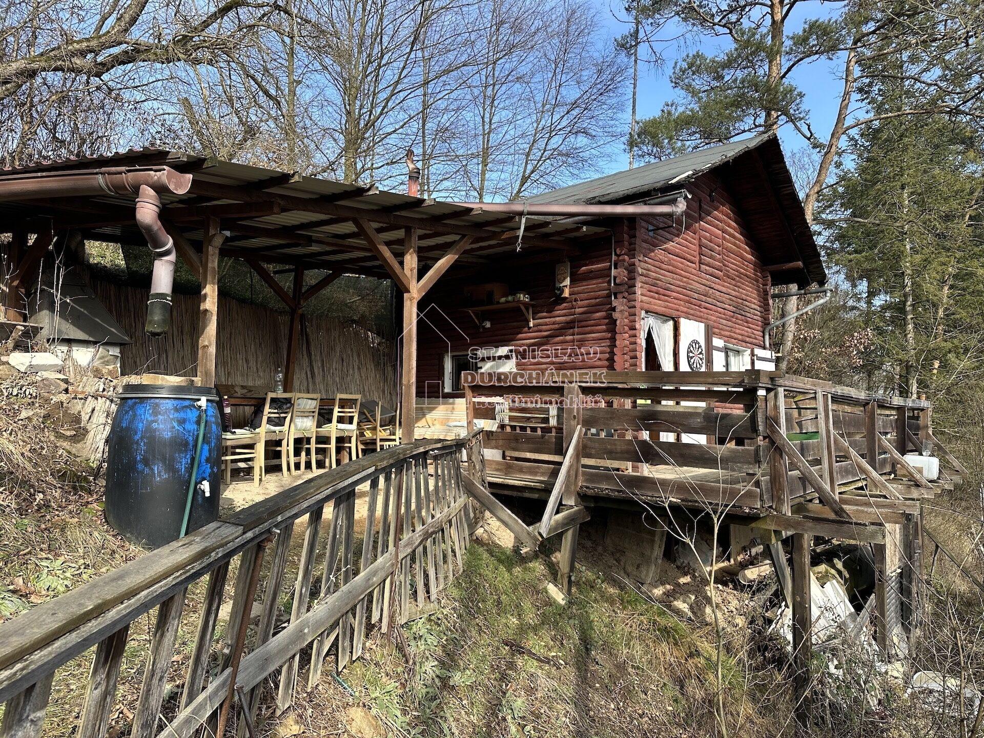 Kouzelná chata s terasou a dechberoucím výhledem – Hvozdnice
