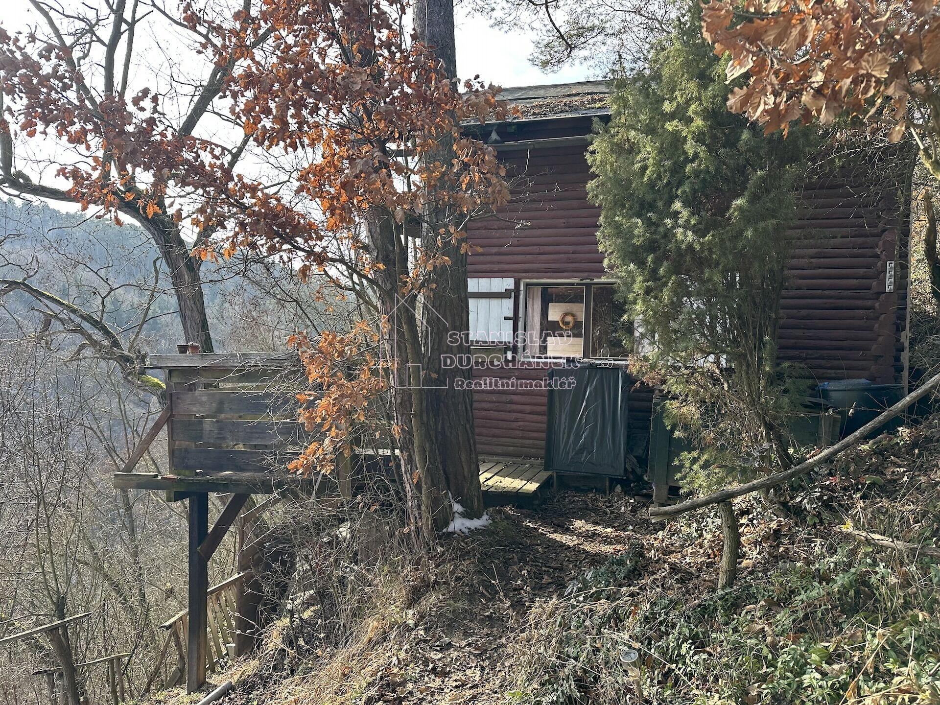 Kouzelná chata s terasou a dechberoucím výhledem – Hvozdnice