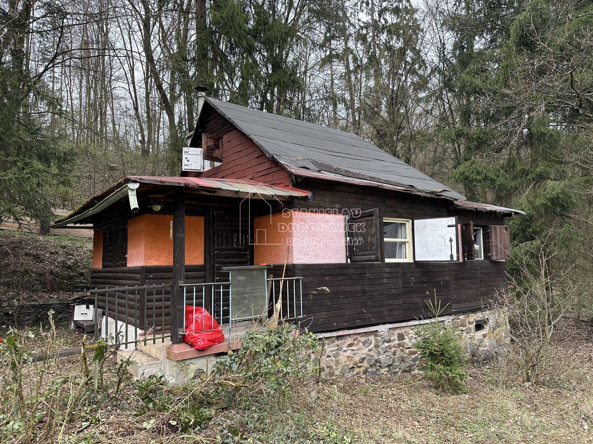 Chata 30 m2 na vlastním pozemku, Bojanovice, osada Dashwood, okres Praha-západ