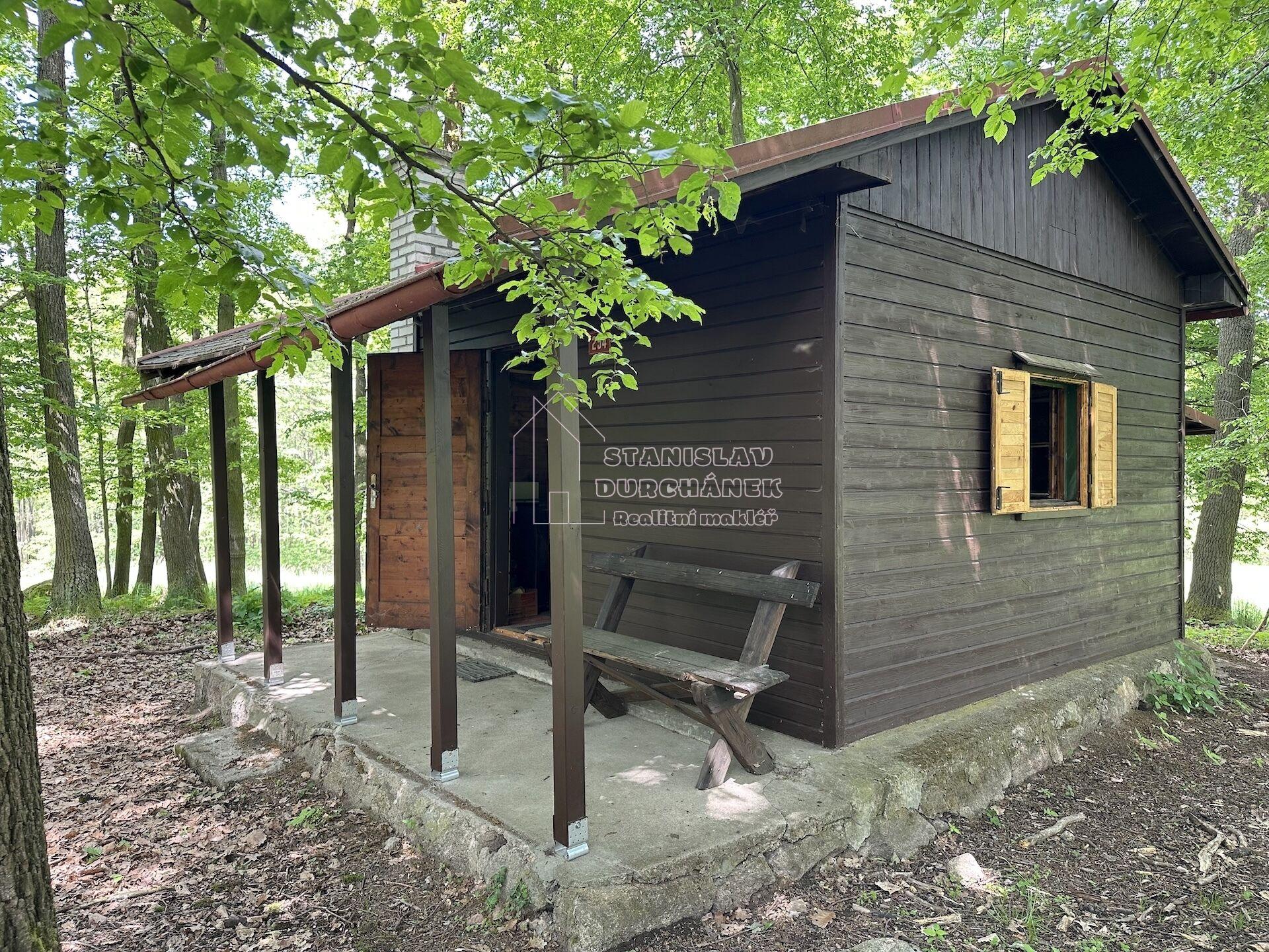 Prodej chaty 29 m², Pohoří (Skalsko), okr. Praha-západ, 12 km od D0 - Pražského okruhu