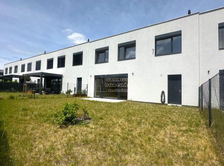 Pronájem - dům/vila, 130 m²