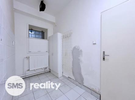 obrazek-whatsapp-2024-11-26-v-21-29-24-5f24a894.jpg | Pronájem - obchodní prostor, 58 m²