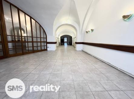 Pronájem - obchodní prostor, 73 m² obrázek