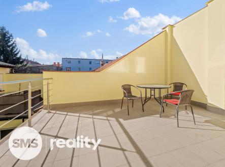 765-25300.jpg | Pronájem bytu, 2+kk, 75 m²