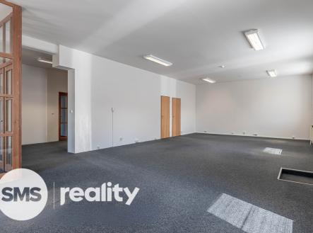 04-open-space-edited.jpg | Pronájem - skladovací prostor, 450 m²