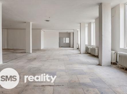 776-25884.jpg | Pronájem - obchodní prostor, 691 m²