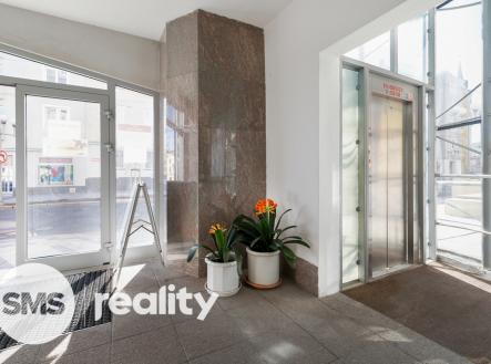 s20a1525.jpg | Prodej - nájemní dům, 730 m²