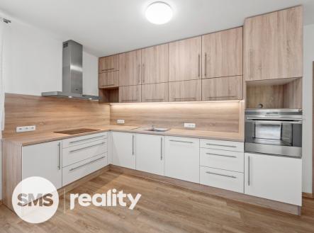 kuchyň s obývacím pokojem | Pronájem bytu, 2+kk, 72 m²