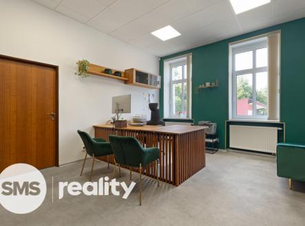 0f2a2417.jpg | Prodej - obchodní prostor, 1 360 m²