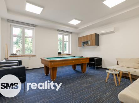 0f2a2537.jpg | Prodej - obchodní prostor, 1 360 m²