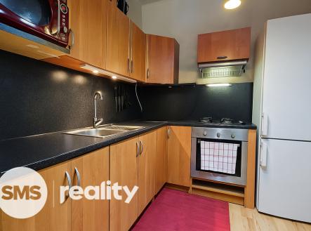 20250909-0906-clutter-free-modern-kitchen-remix-01k4pmmcgweb5b39rdq4mgjq8c.png | Prodej bytu, 3+kk, 54 m²