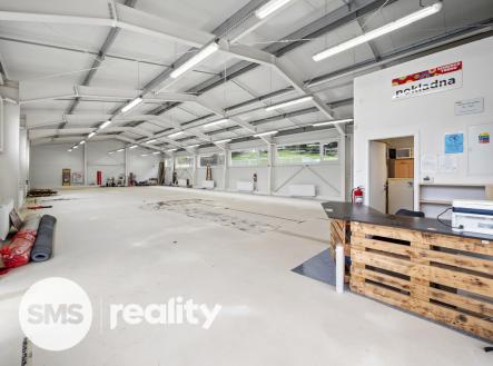 1067-37659.jpg | Pronájem - obchodní prostor, 293 m²