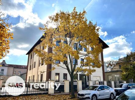 Pronájem - kanceláře, 128 m²