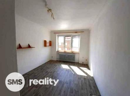 fafourwm.png | Pronájem bytu, 2+1, 65 m²