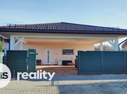 9e9cfe00-ecd0-4da4-a30d-86c52223288f.jpg | Prodej - dům/vila, 194 m²