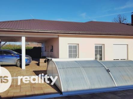 a19e9c15-9f9a-4a77-858d-b1b11c94398d.jpg | Prodej - dům/vila, 194 m²