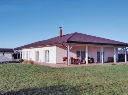 8fa5df07-f1b4-41d5-9354-74f6adf6a555.jpg | Prodej - dům/vila, 194 m²