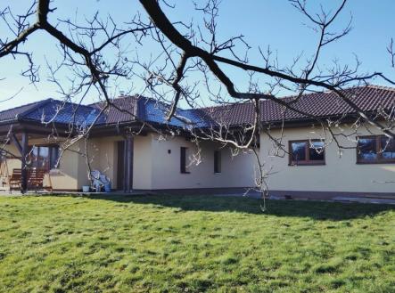 fdaad84e-88a4-497b-b850-47644b9a8dd1.jpg | Prodej - dům/vila, 132 m²