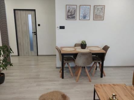 whatsapp-image-2026-01-08-at-15.25.07.jpeg | Pronájem bytu, 3+1, 72 m²