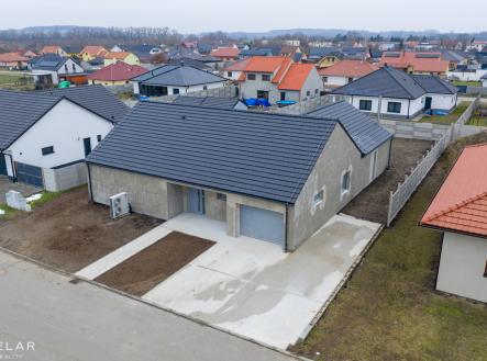 dji-20260219160952-0694-d.jpg | Prodej - dům/vila, 212 m²