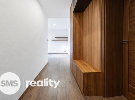 20260309-2025-image-generation-remix-01kka0y866ftdtnse3z458sbrq.png | Prodej bytu, 3+kk, 80 m²