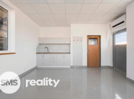 04.jpg | Pronájem - skladovací prostor, 767 m²