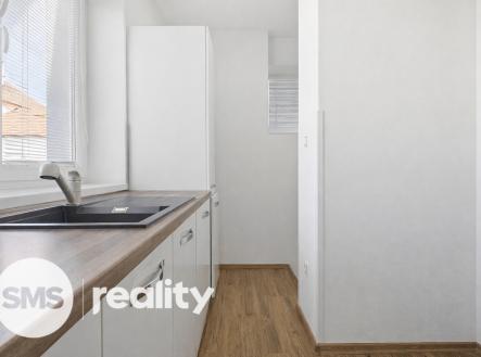 chatgpt-image-mar-22-2026-at-01-54-42-pm-1.png | Pronájem bytu, 5+1, 95 m²