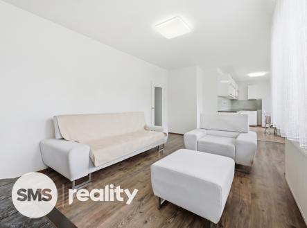 a-high-resolution-photograph-202604141003.jpg | Pronájem bytu, 3+kk, 92 m²