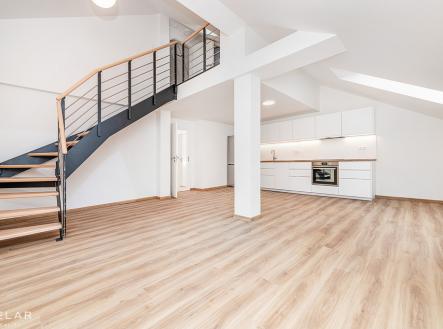 Pronájem bytu, 3+kk, 90 m²