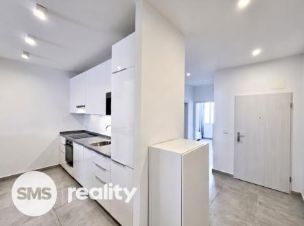 gemini-generated-image-llsu5allsu5allsu.jpeg | Pronájem bytu, 3+kk, 75 m²