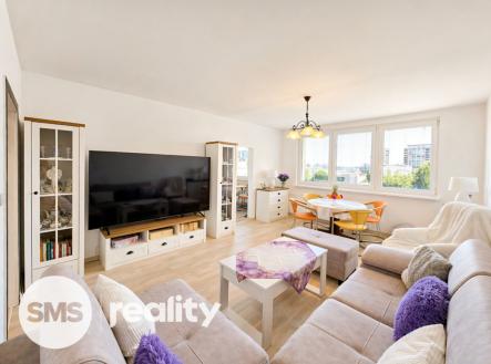 file-00000000fc64720aa448cdd451fb92a4-1.png | Prodej bytu, 3+1, 79 m²