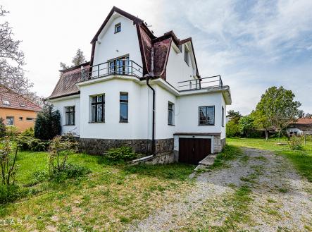 850-1051.jpg | Prodej - dům/vila, 300 m²