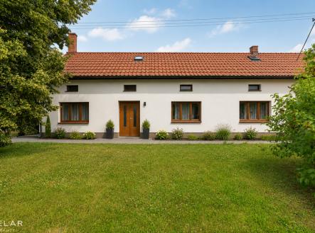 cd7d484b-76ae-4229-b729-6dac40b073a2.png | Prodej - dům/vila, 323 m²