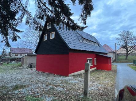 685C5F68-E8C7-4A37-82D9-56BB12C05F81 | Prodej - dům/vila, 150 m²