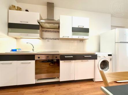 . | Pronájem bytu, 1+kk, 31 m²