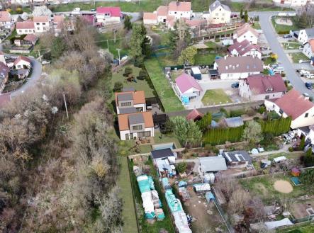 . | Prodej - pozemek pro bydlení, 880 m²