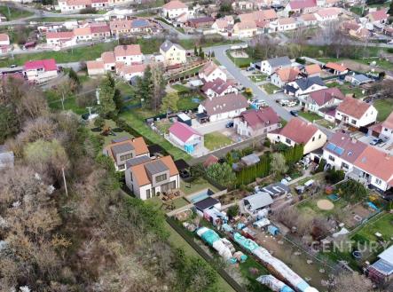 . | Prodej - pozemek pro bydlení, 640 m²