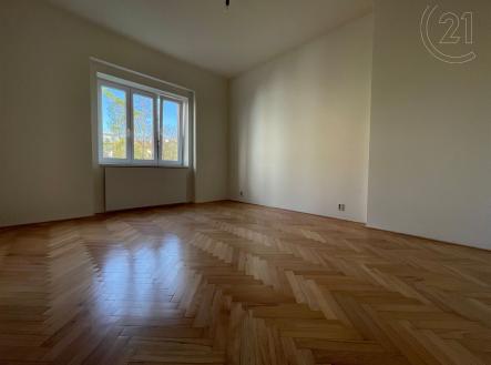 Pronájem bytu, 1+kk, 32 m² obrázek