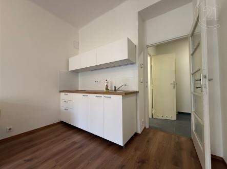 Pronájem bytu, 1+kk, 32 m² obrázek
