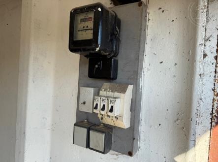 . | Prodej - malý objekt/garáž