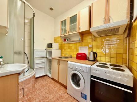 . | Pronájem bytu, 1+kk, 32 m²
