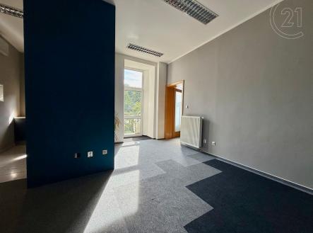 . | Pronájem - komerční objekt, administrativní budova, 182 m²