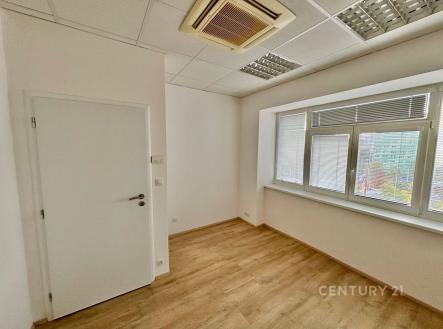 . | Pronájem - jiné, 11 m²